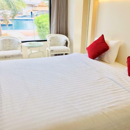 The Chic 101 Hotel Selaphum Extérieur photo
