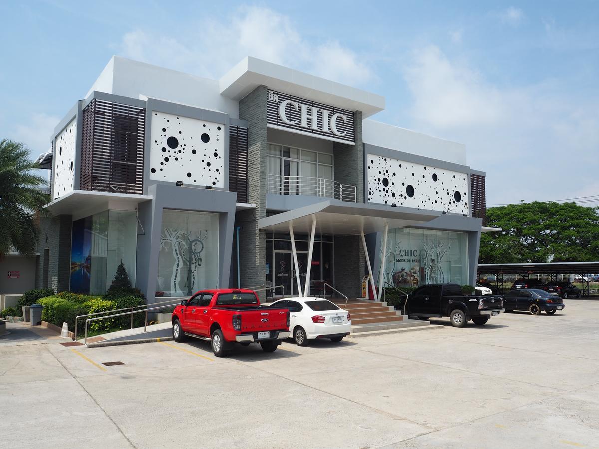 The Chic 101 Hotel Selaphum Extérieur photo