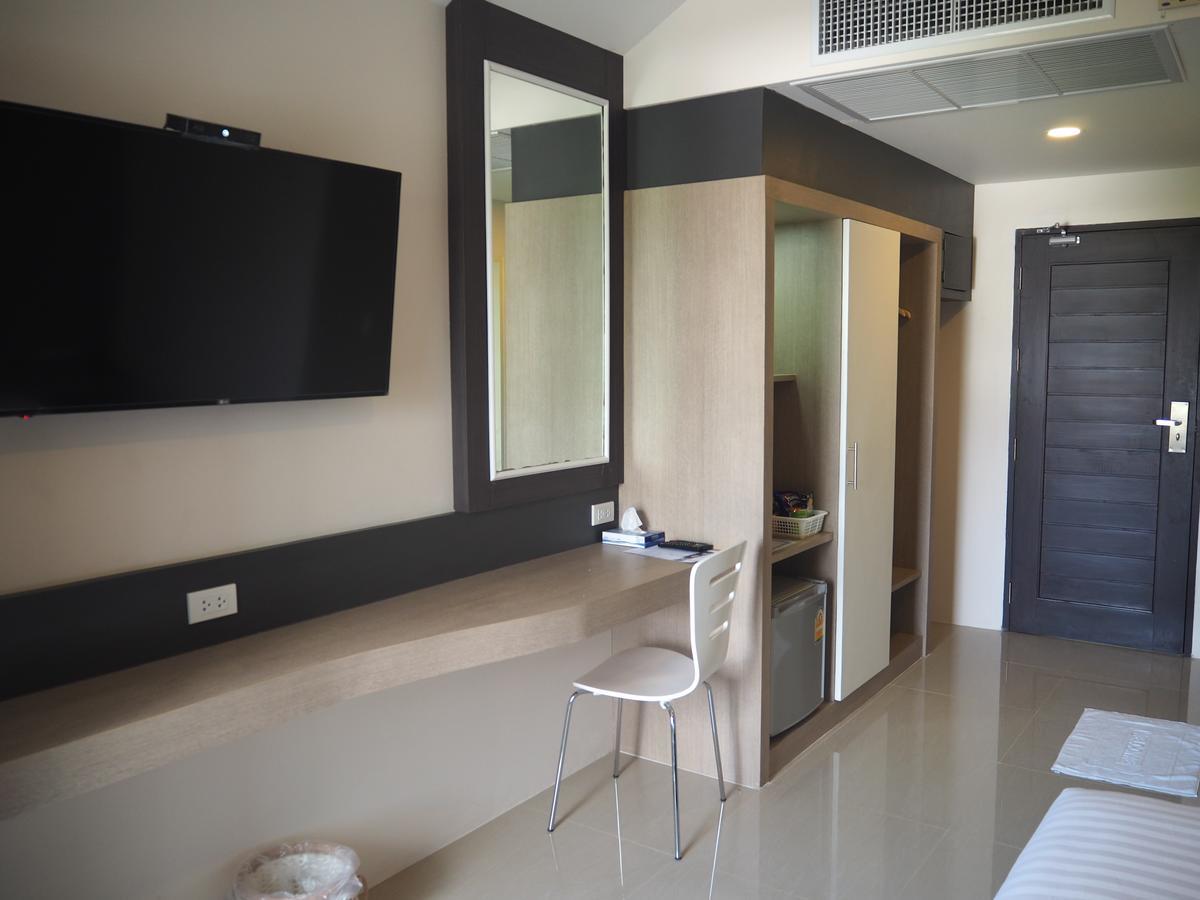 The Chic 101 Hotel Selaphum Extérieur photo