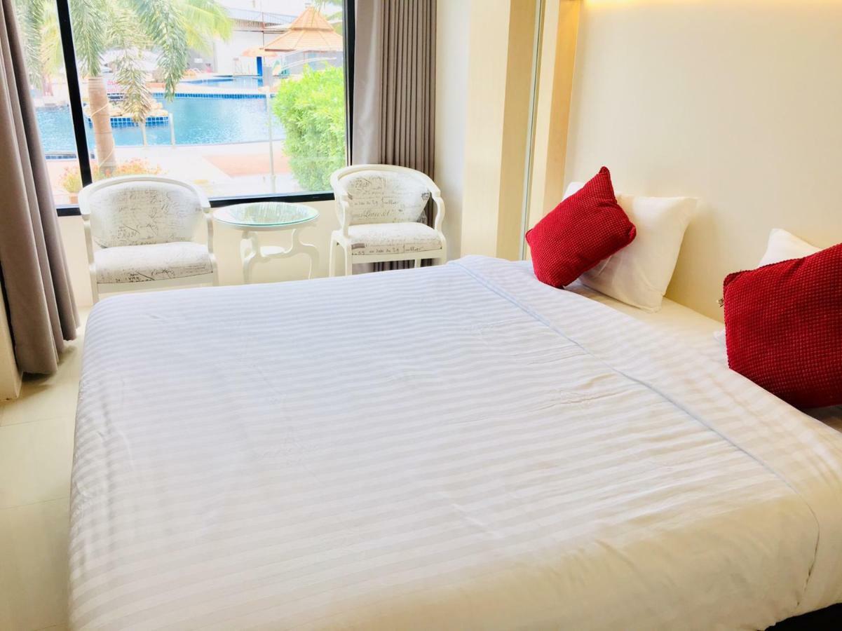 The Chic 101 Hotel Selaphum Extérieur photo