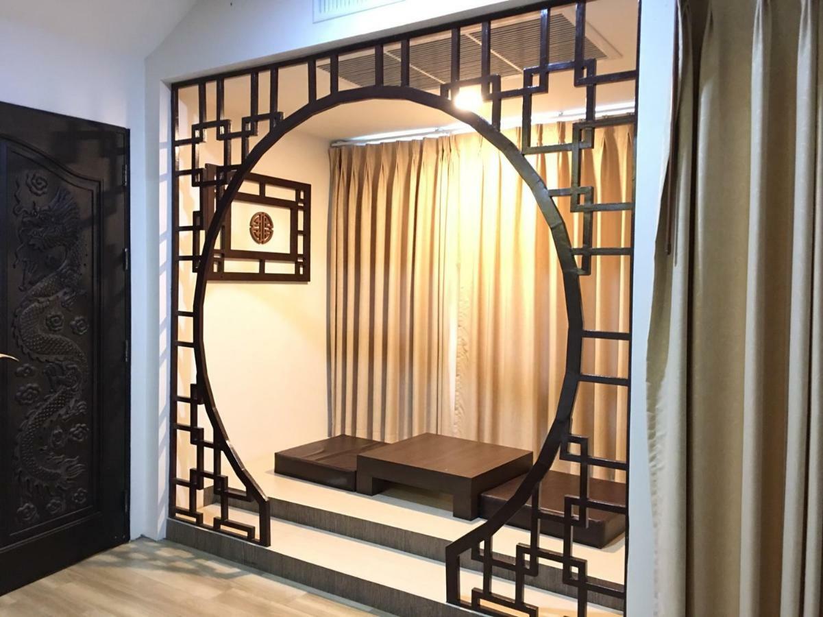The Chic 101 Hotel Selaphum Extérieur photo